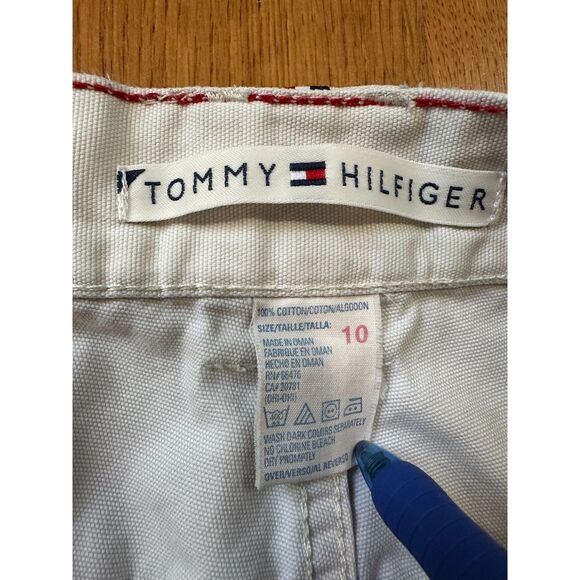 Vintage Y2K '03 Tommy Hilfiger Women's White Khaki Cargo Style Shorts, Size 10 - Picture 3 of 9